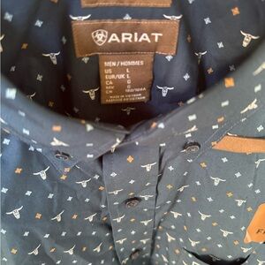 ARIAT MENS GAVYN NOVELTY SKULL PRINT LONG SLEEVE BUTTON-DOWN WESTERN SHIRT Large